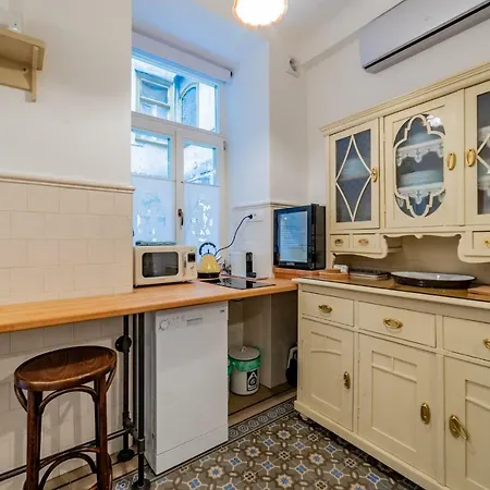 Apartment Kiraly Street Nest