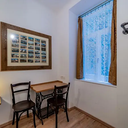 Kiraly Street Nest Apartment *