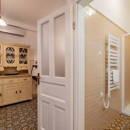 Apartment Kiraly Street Nest